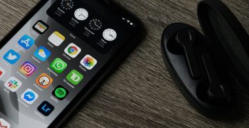 thom-bradley-ap8jsn3B9gI-unsplash